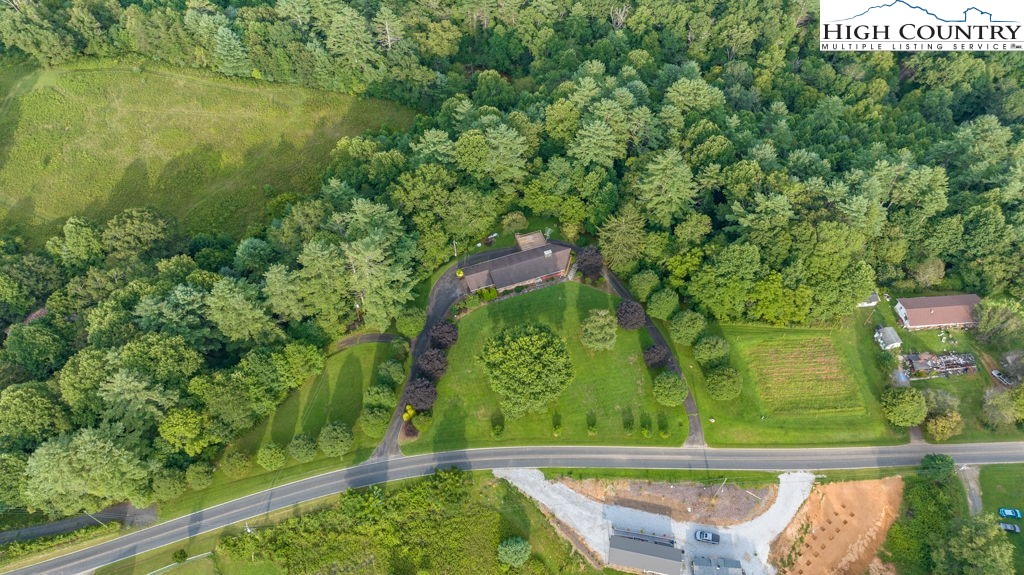 835 Ridge Road Spruce Pine, NC 28777 - Photo 33 of 40 Gallery Image 33