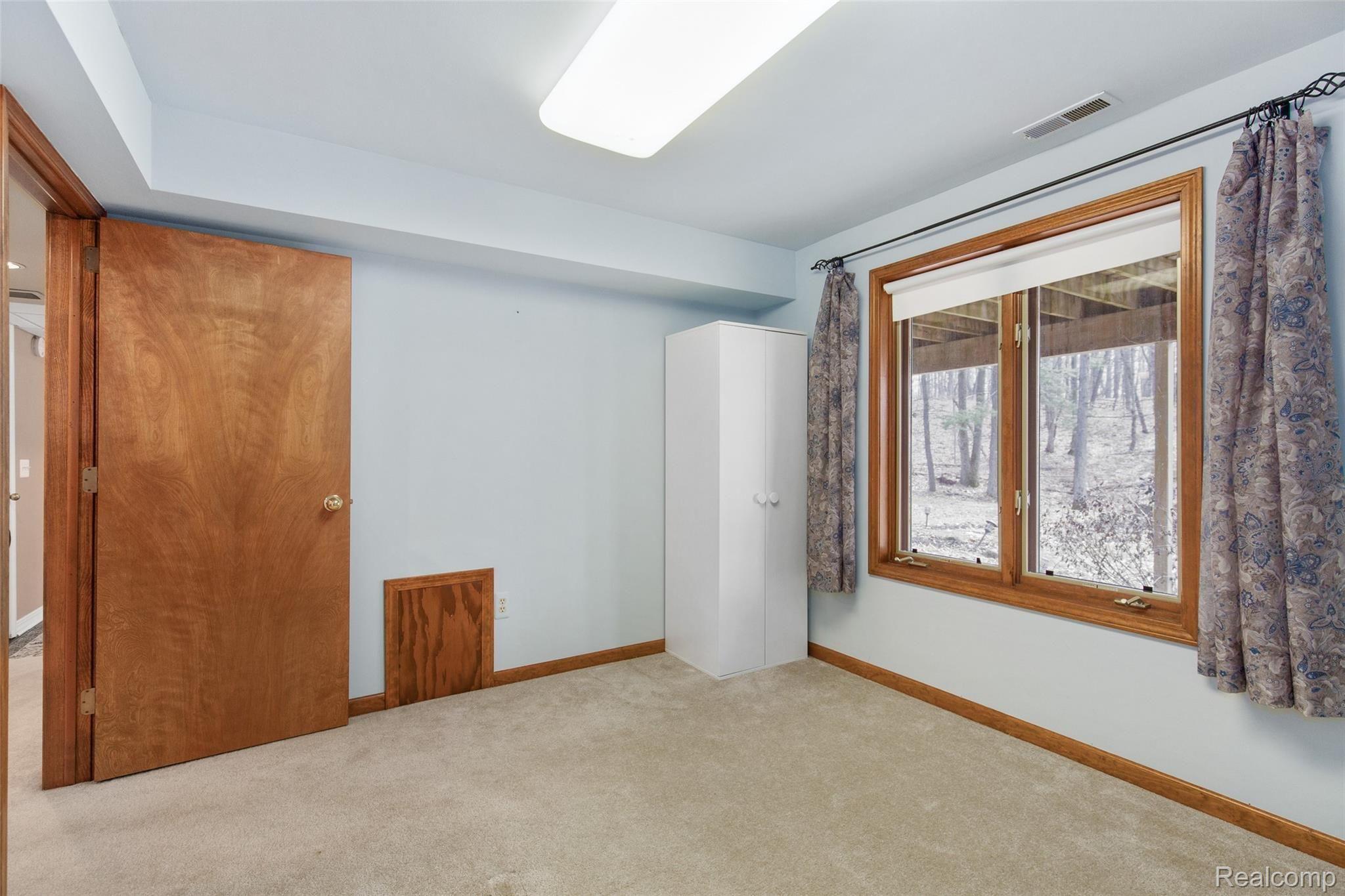 3755 Drahner Road Oxford, MI 48370 - Photo 24 of 35 BR4.jpg