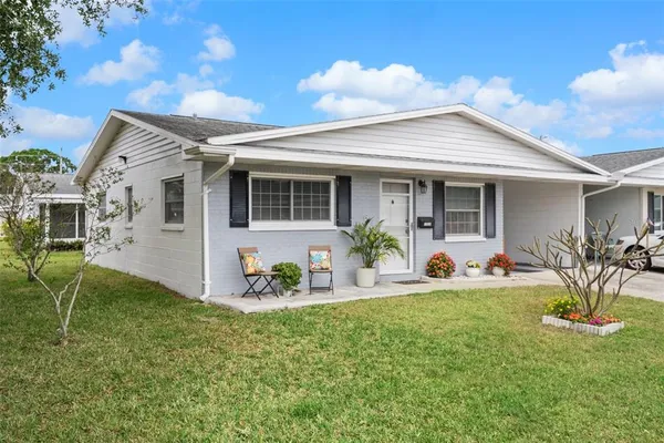 $1,400 | 10008 Daffodil Street, Unit 186, Pinellas Park, FL 33782