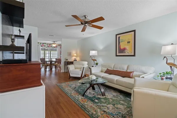 $1,400 | 10008 Daffodil Street, Unit 186, Pinellas Park, FL 33782