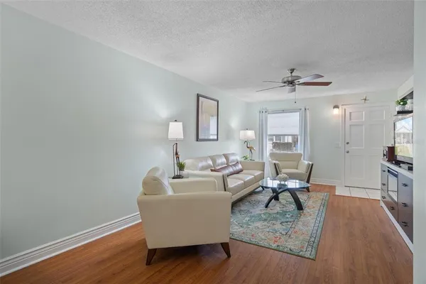 $1,400 | 10008 Daffodil Street, Unit 186, Pinellas Park, FL 33782