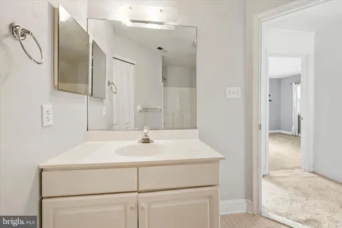 $615,000 | 5 Farmingham Drive, Sewell, NJ 08080