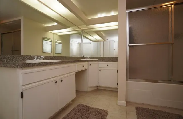 $1,675 | 3231 Allen Parkway, Unit 2308, Houston, TX 77019