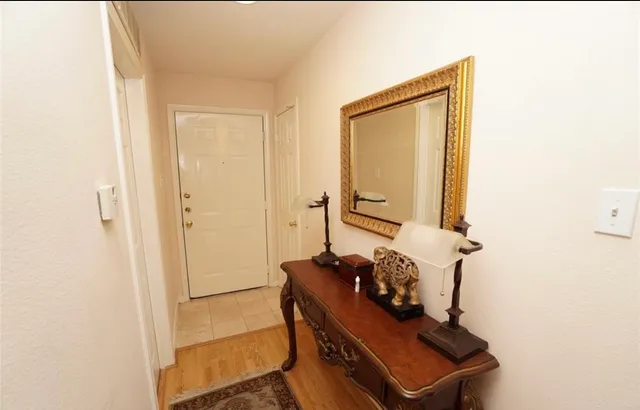 $1,675 | 3231 Allen Parkway, Unit 2308, Houston, TX 77019