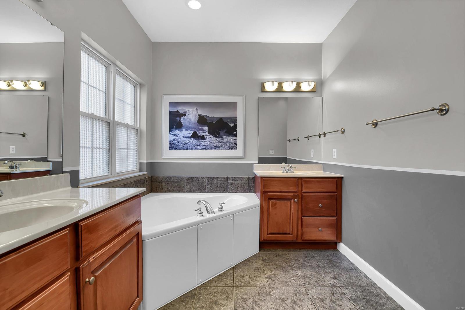 309 Windsor Forrest Road O'Fallon, IL 62269 - Photo 13 of 37 Gallery Image 13