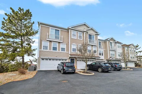$549,900 | 35 Bayside Drive, Unit 35, Somers Point, NJ 08244