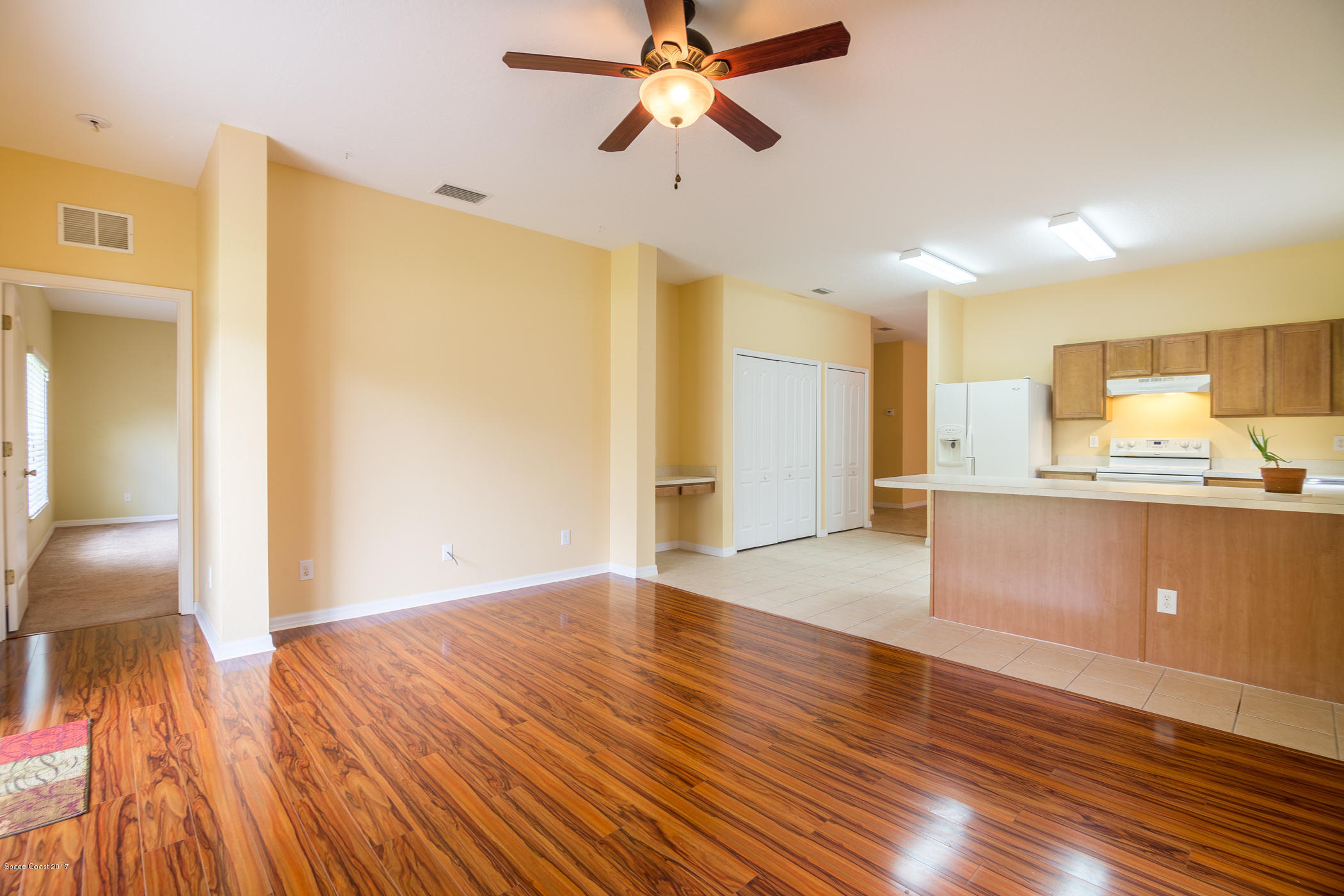 1875 Dragon Road Southeast Palm Bay, FL 32909 - Photo 9 of 18 Open kitchen