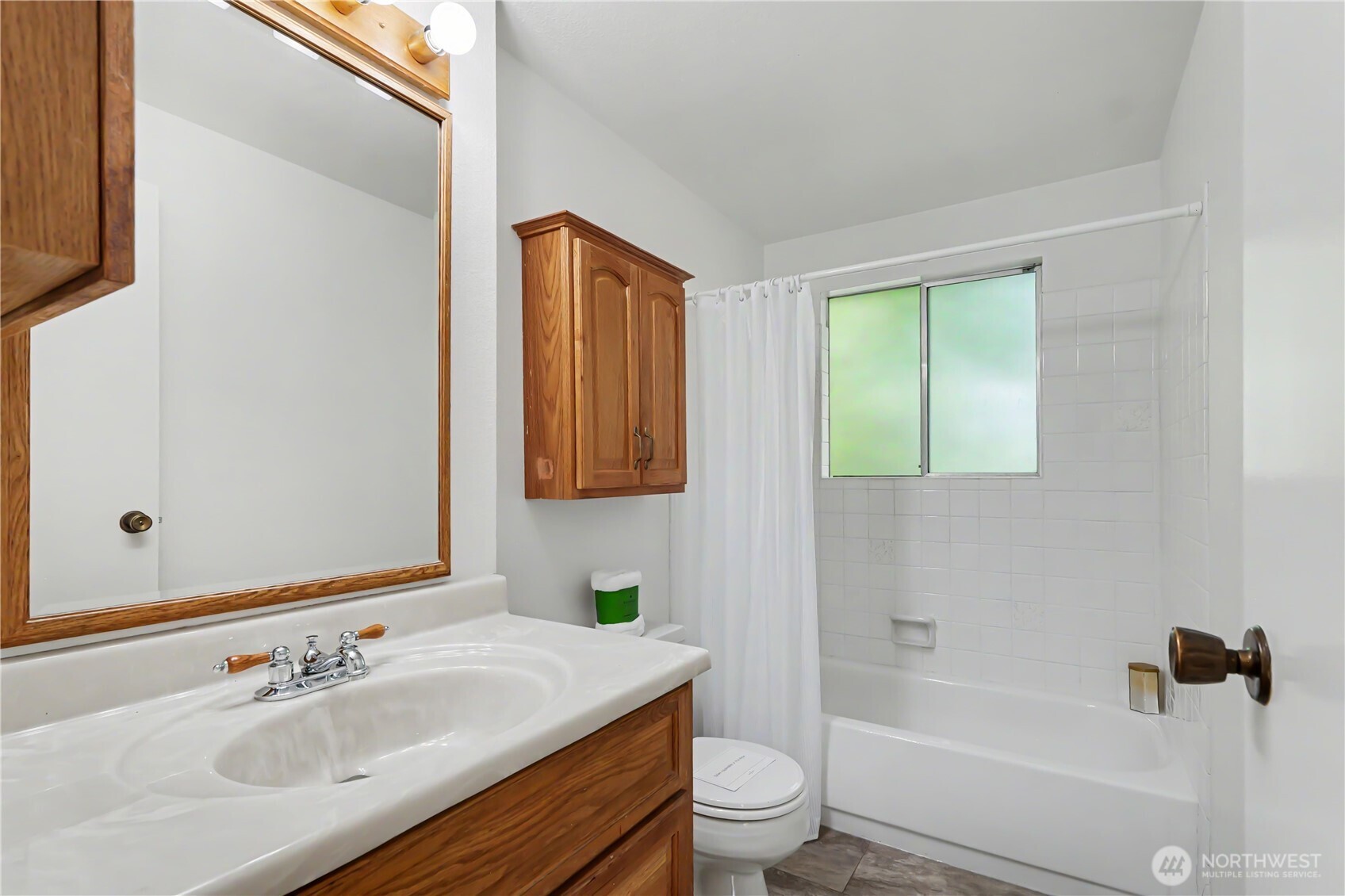11617 7th Avenue Southwest Seattle, WA 98146 - Photo 30 of 36 Gallery Image 30