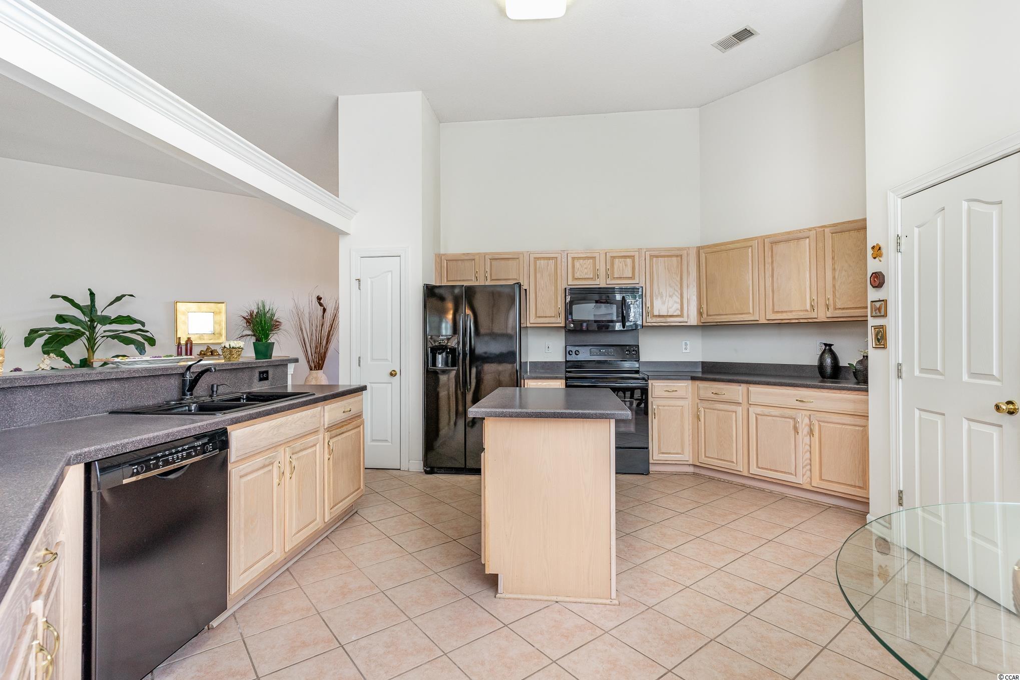 9830 Winchester Court Murrells Inlet, SC 29576 - Photo 8 of 27 Gallery Image 8