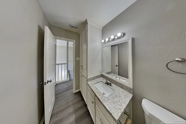 $2,125 | 9122 Autumn Storm, San Antonio, TX 78254