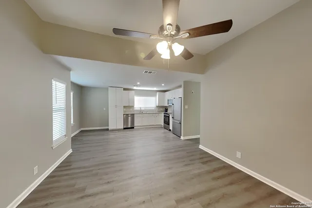 $2,125 | 9122 Autumn Storm, San Antonio, TX 78254