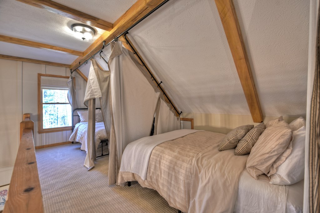 169 Pine Ridge Road Ellijay, GA 30536 - Photo 18 of 37 Bunk Nooks In Loft