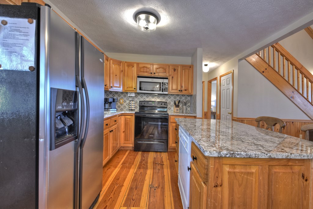 169 Pine Ridge Road Ellijay, GA 30536 - Photo 7 of 37