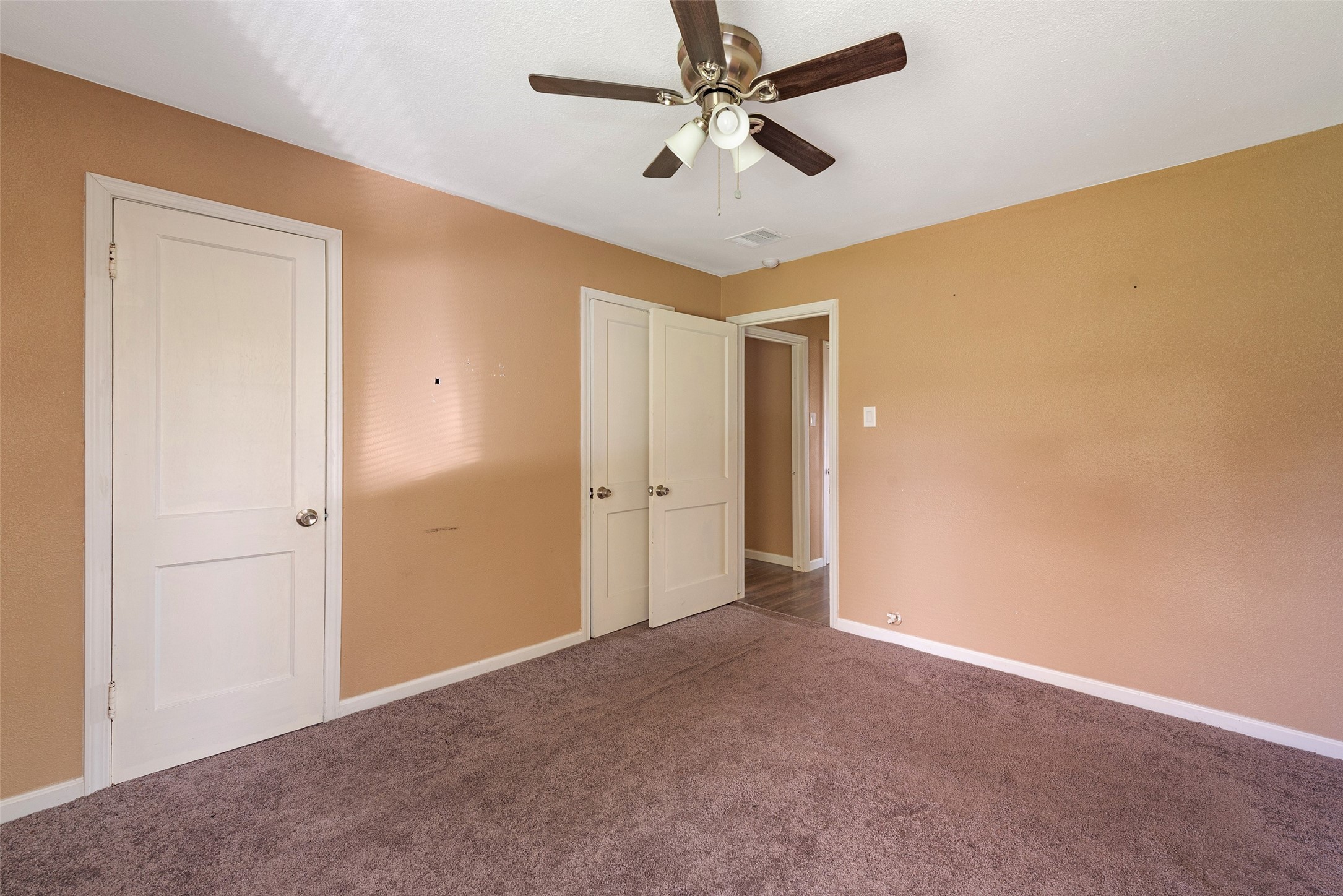 202 Norview Drive Houston, TX 77022 - Photo 11 of 24