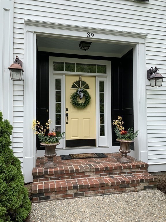 39 Vine Brook Road Medfield, MA 02052 - Photo 5 of 42 a front view of a house
