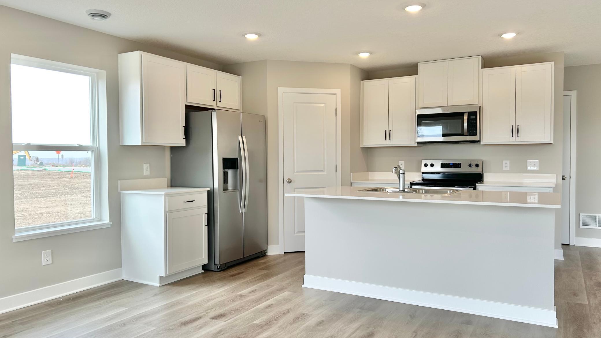 1943 Aztec Avenue Shakopee, MN 55379 - Photo 3 of 27