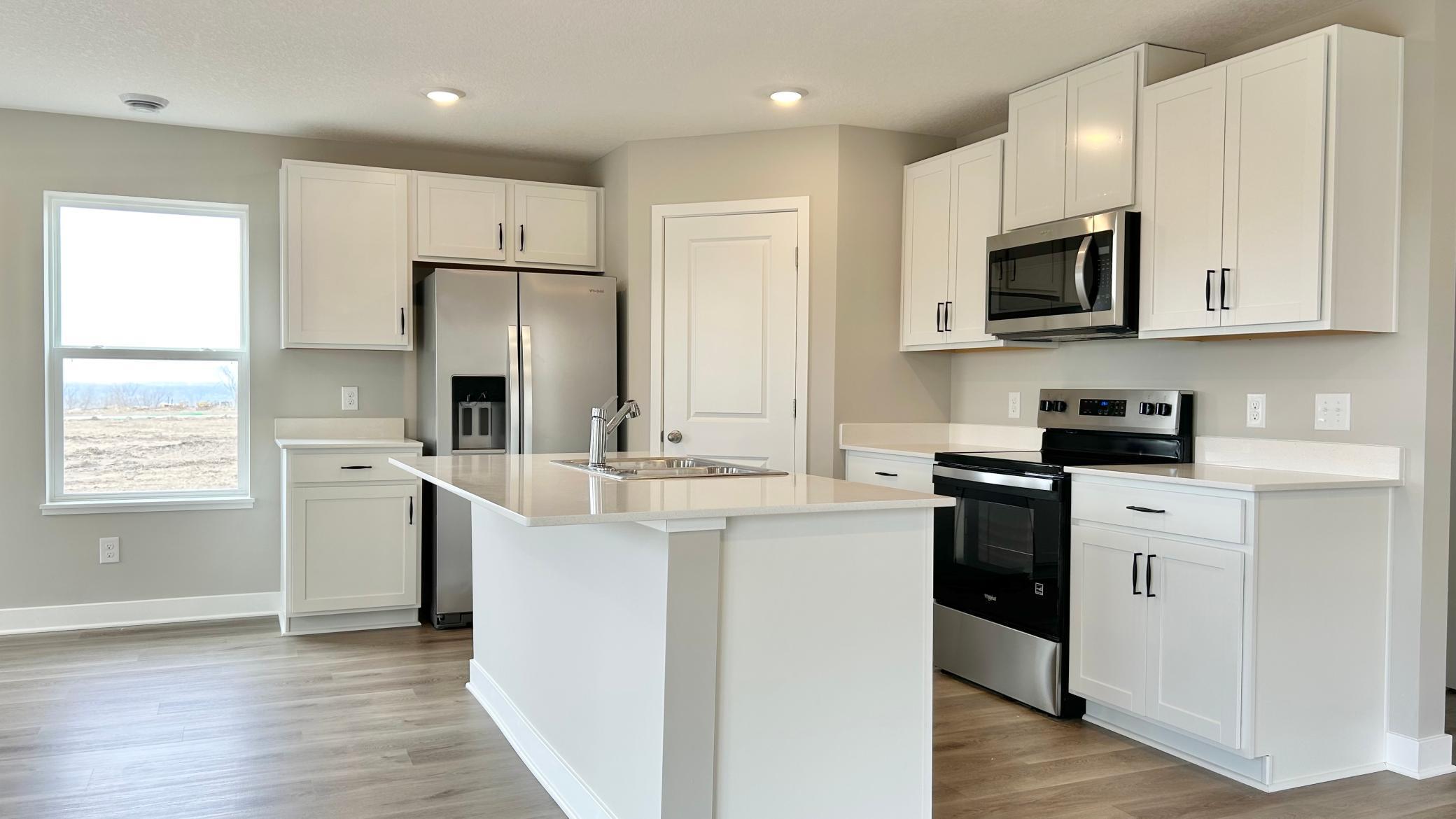 1943 Aztec Avenue Shakopee, MN 55379 - Photo 5 of 27