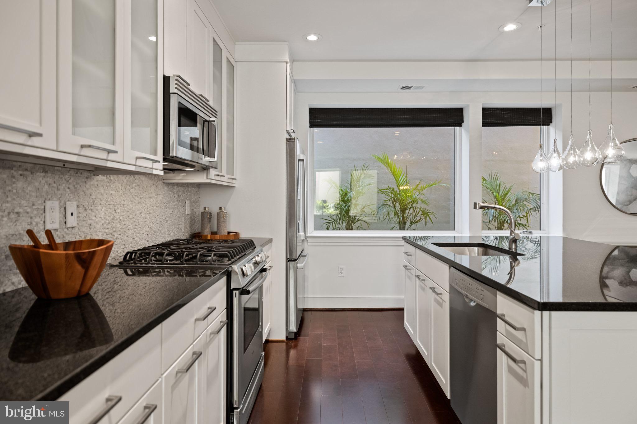 2360 Champlain Street Northwest, Unit B2 Washington, DC 20009 - Photo 14 of 30