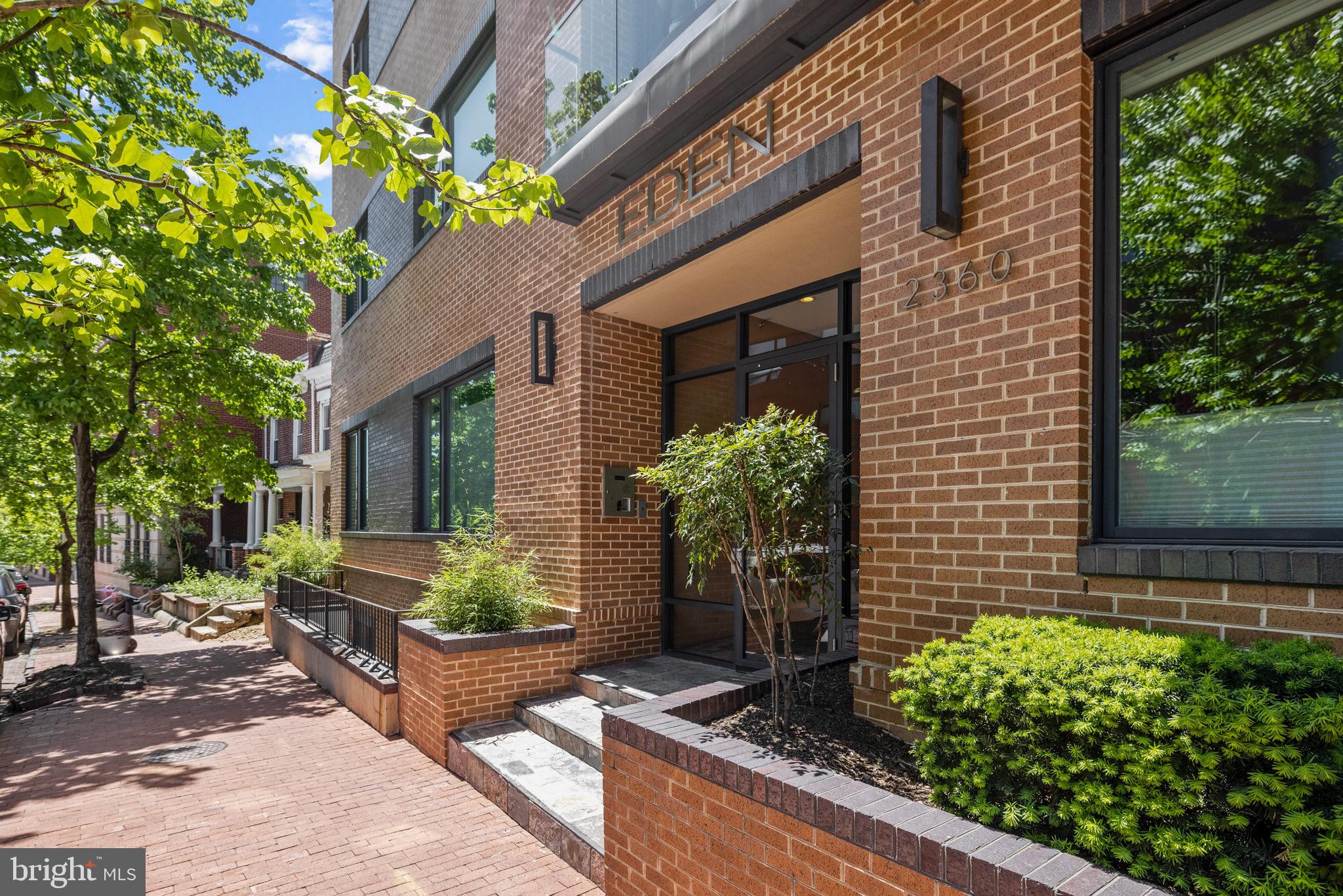 2360 Champlain Street Northwest, Unit B2 Washington, DC 20009 - Photo 3 of 30