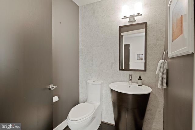 $477,500 | 2360 Champlain Street Northwest, Unit B2, Washington, DC 20009