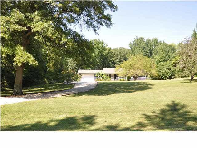 7122 Newman Road Elberfeld, IN 47613 - Photo 1 of 26