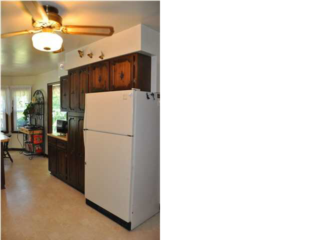 7122 Newman Road Elberfeld, IN 47613 - Photo 12 of 26
