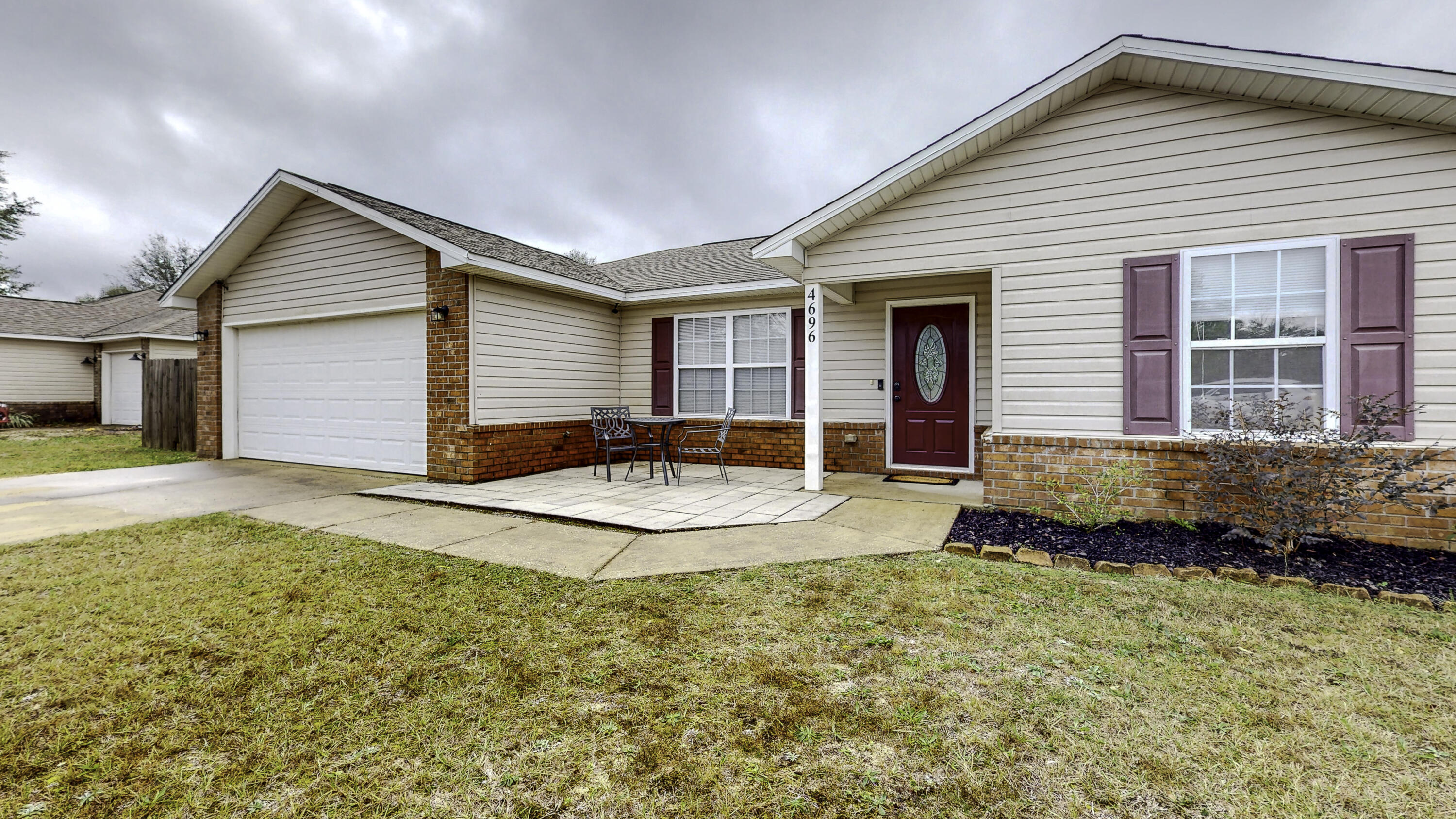 a house view with a outdoor space