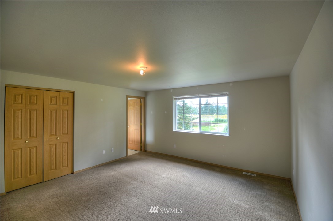 13406 Rainier Road Southeast Rainier, WA 98576 - Photo 14 of 25 Gallery Image 14