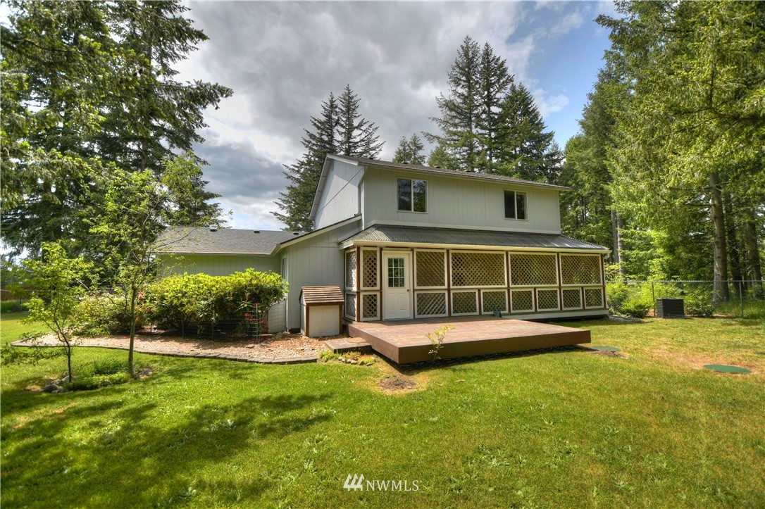 13406 Rainier Road Southeast Rainier, WA 98576 - Photo 21 of 25 Gallery Image 21