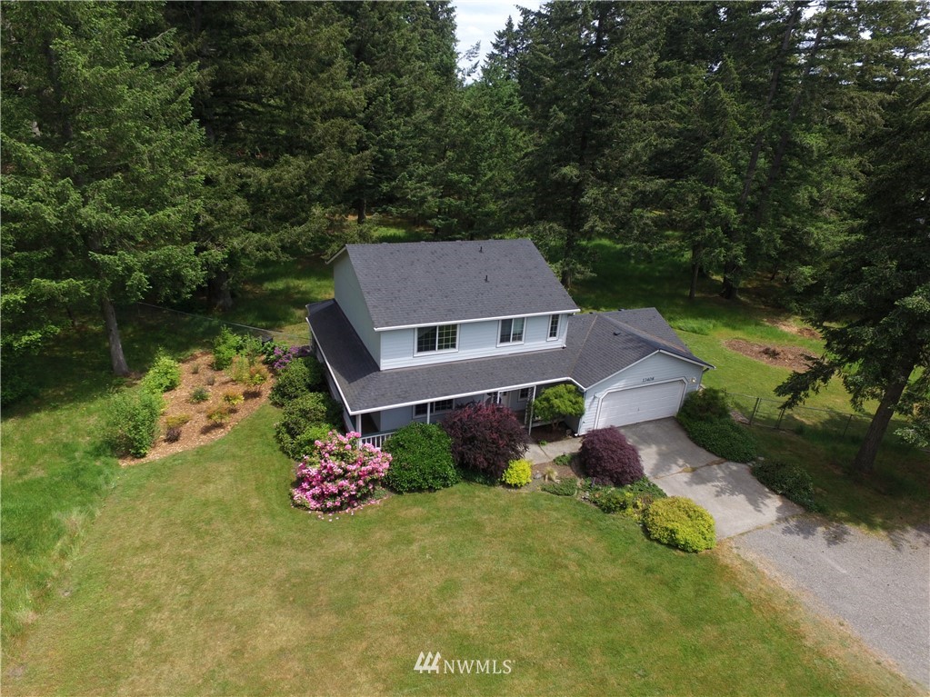 13406 Rainier Road Southeast Rainier, WA 98576 - Photo 23 of 25 Gallery Image 23