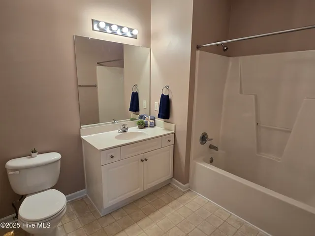 $170,000 | 3015 Winston Drive, Unit 112, Burlington, NC 27215