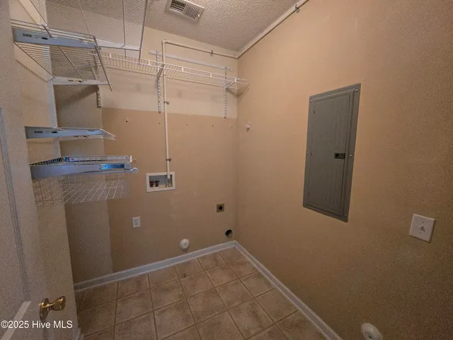 $170,000 | 3015 Winston Drive, Unit 112, Burlington, NC 27215