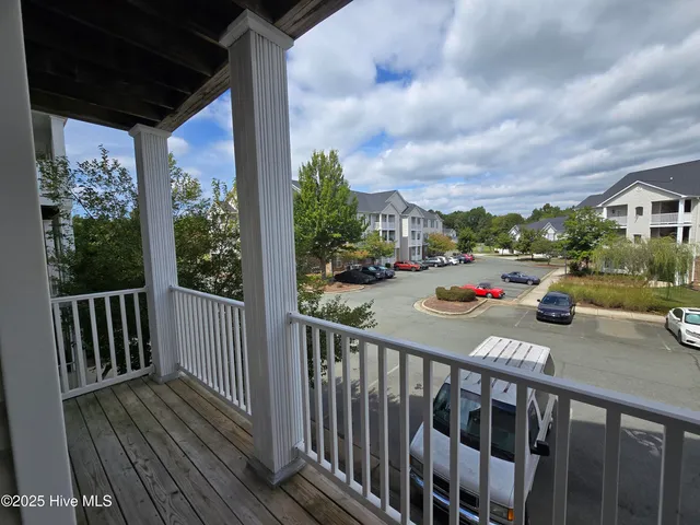 $170,000 | 3015 Winston Drive, Unit 112, Burlington, NC 27215