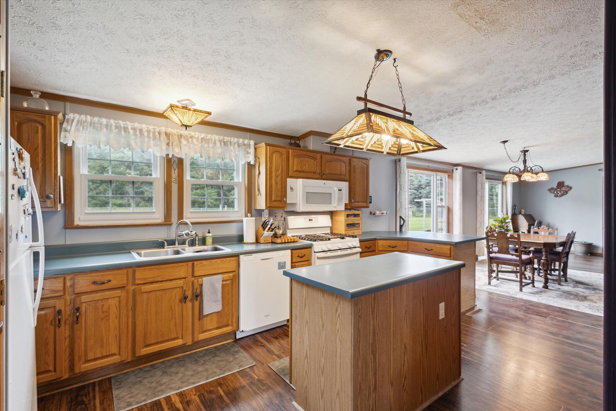 10638 Maple Hill Road Howard City, MI 49329 - Photo 16 of 61 15-10638-Maple-Hill-Rd-Howard-City-MI-49