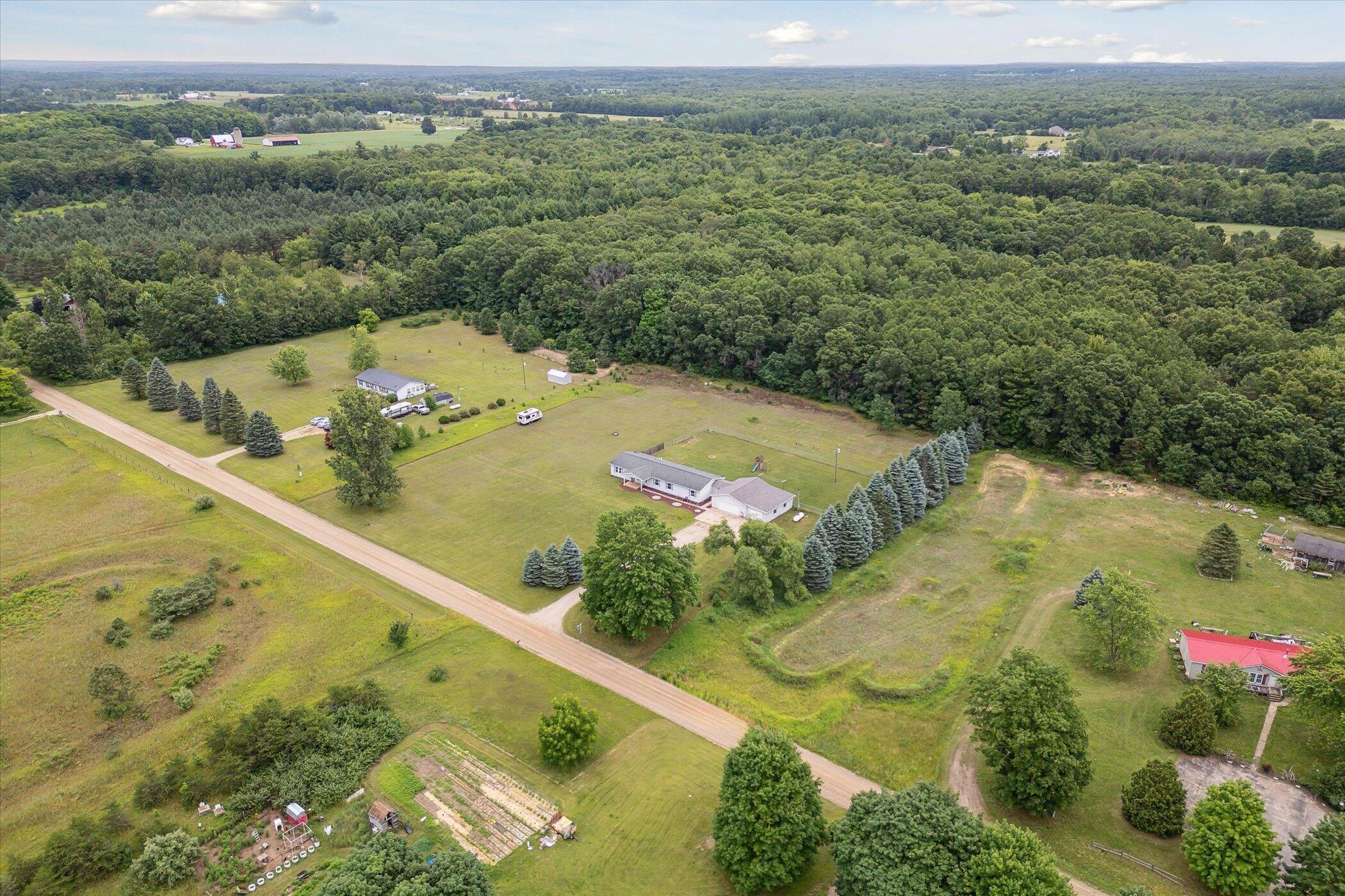10638 Maple Hill Road Howard City, MI 49329 - Photo 54 of 61 52-10638-Maple-Hill-Rd-Howard-City-MI-49