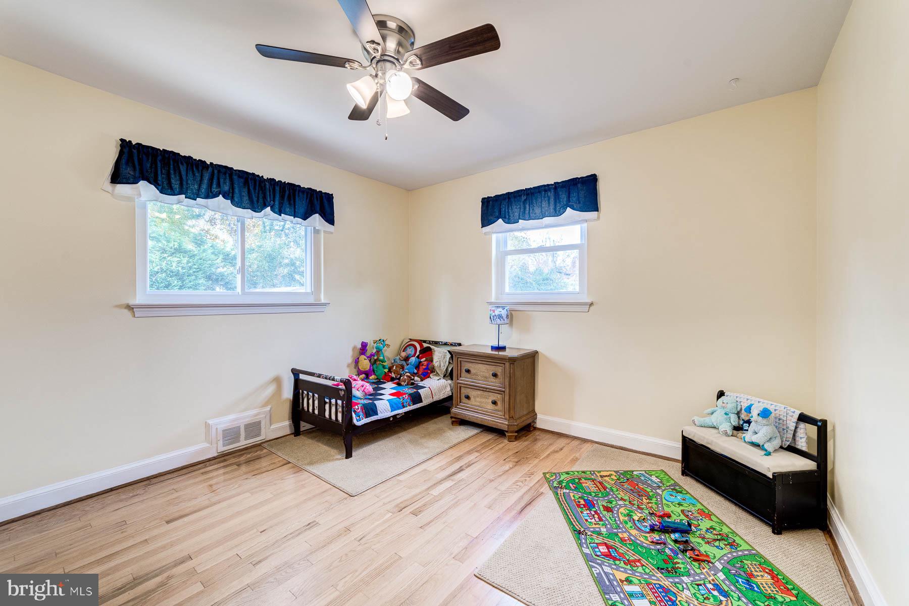 5902 Frederick Street Springfield, VA 22150 - Photo 19 of 46 Bedroom #3