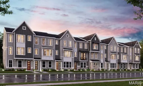 $567,900 | 8931 East Gtwy Heights, Unit 94807, Richmond Heights, MO 63144