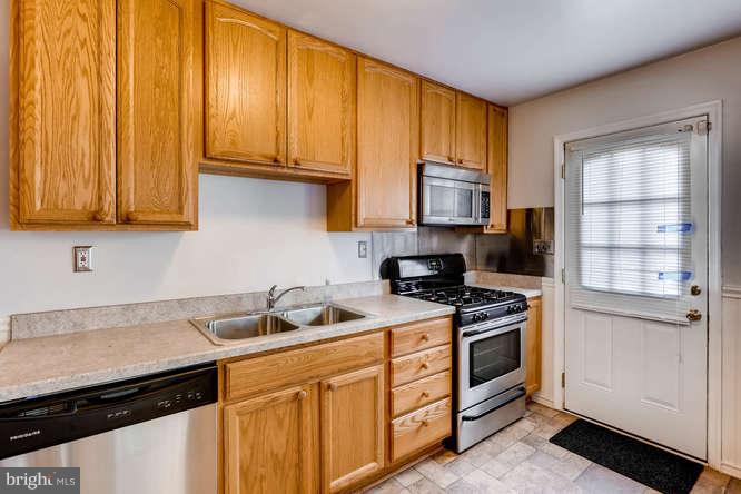 2134 Cockspur Road Middle River, MD 21220 - Photo 12 of 28 Kitchen