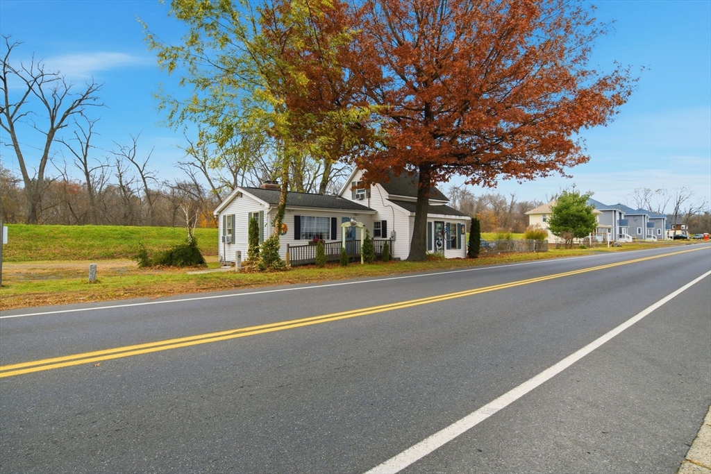 148 River Street West Springfield, MA 01089 - Photo 2 of 26