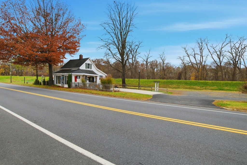 148 River Street West Springfield, MA 01089 - Photo 3 of 26