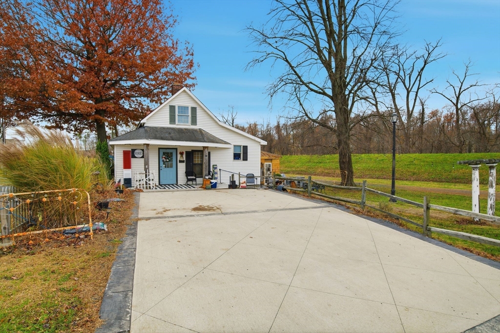 148 River Street West Springfield, MA 01089 - Photo 5 of 26