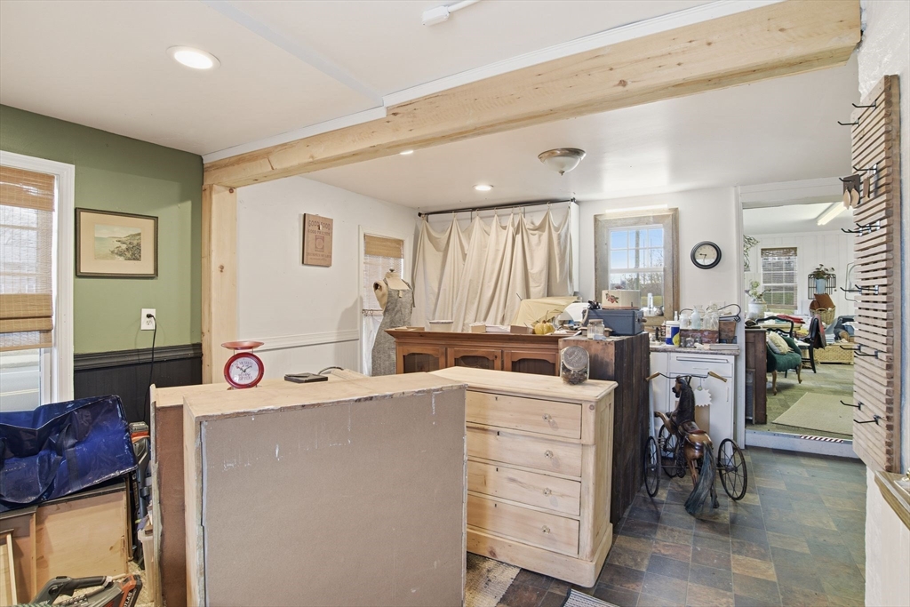 148 River Street West Springfield, MA 01089 - Photo 9 of 26