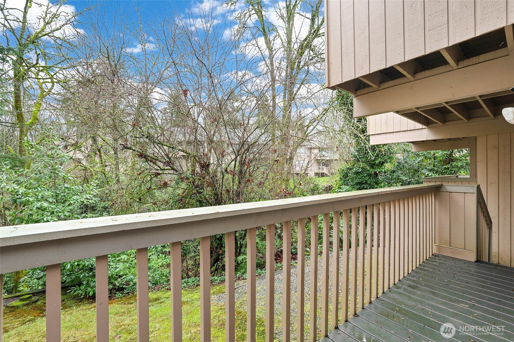 2940 Kennewick Place Northeast Renton, WA 98056 - Photo 28 of 37 a view of a wooden deck