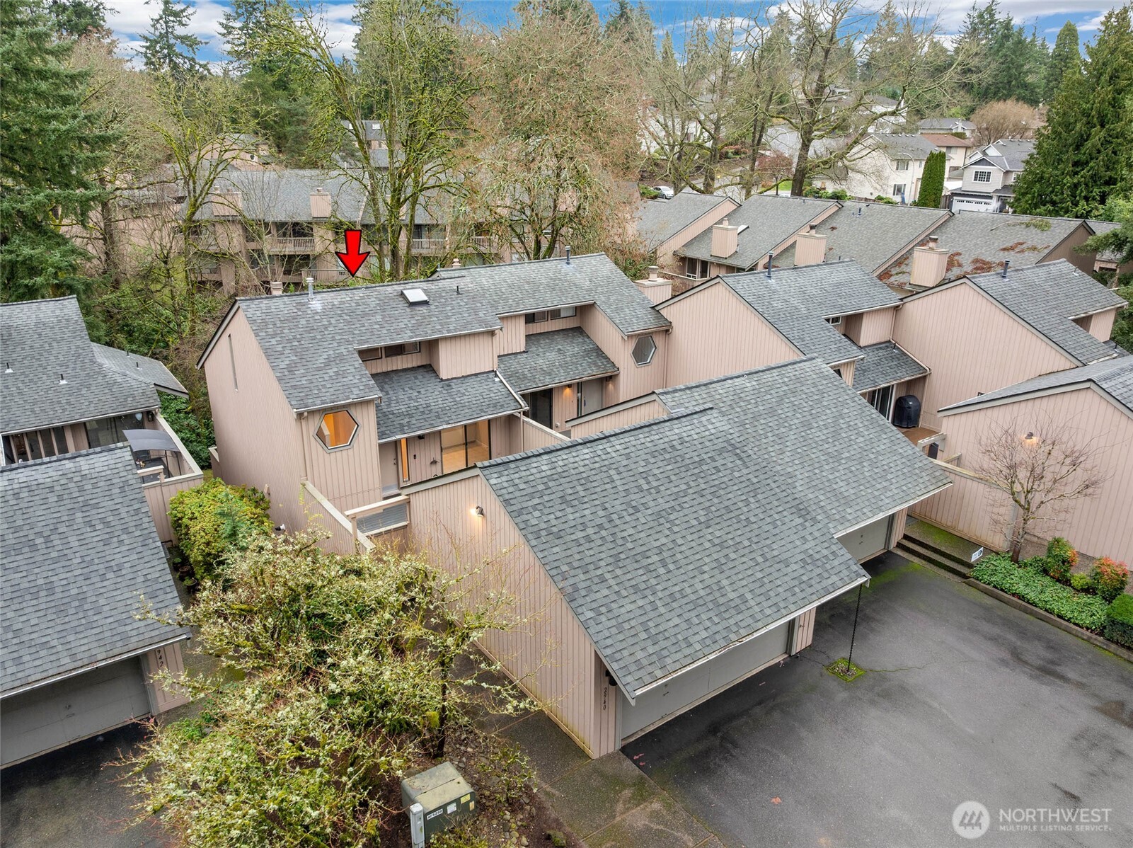 2940 Kennewick Place Northeast Renton, WA 98056 - Photo 31 of 37 an aerial view of residential houses with outdoor space