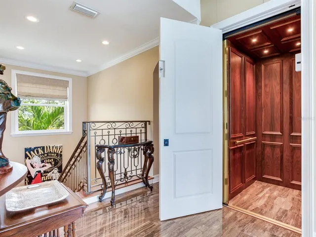 $2,174,000 | 8 Sunset Bay Drive, Belleair, FL 33756