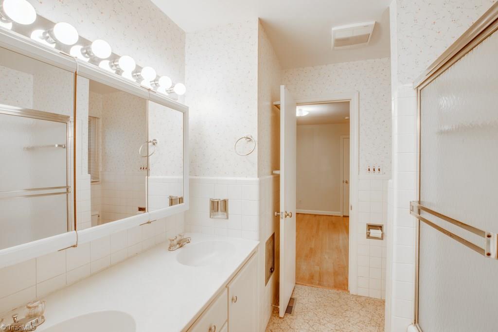 631 Chester Road Winston-Salem, NC 27104 - Photo 18 of 30 Gallery Image 18