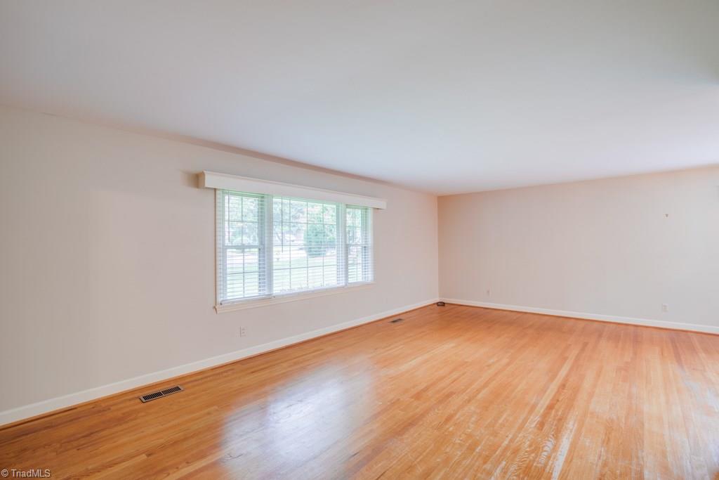 631 Chester Road Winston-Salem, NC 27104 - Photo 9 of 30 Gallery Image 9