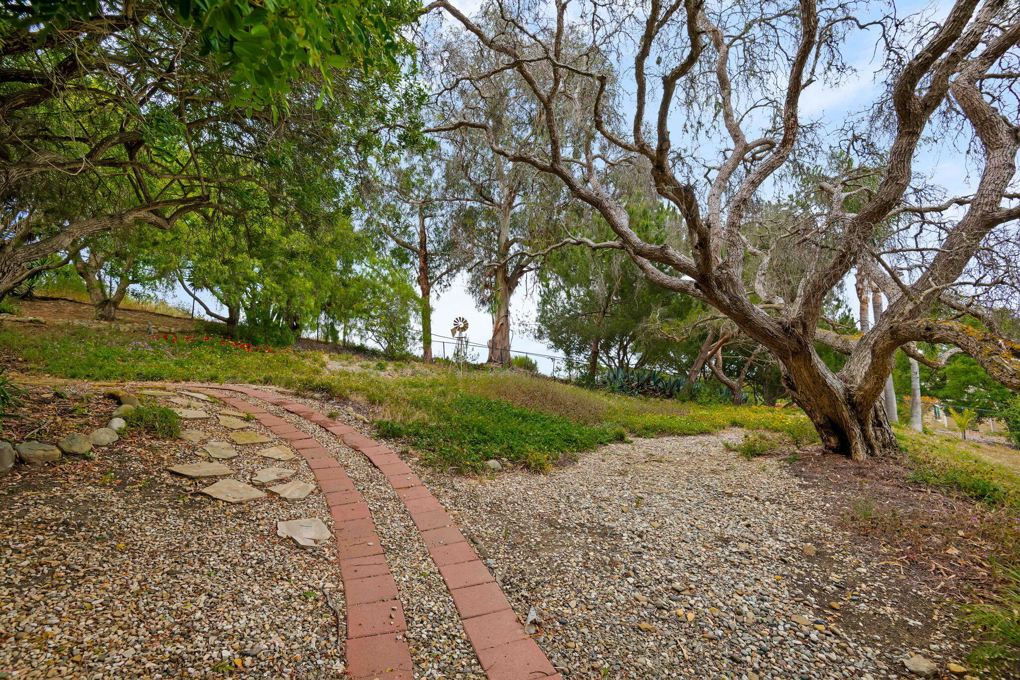 246 Vereda Pradera Goleta, CA 93117 - Photo 41 of 42 47-Green Area