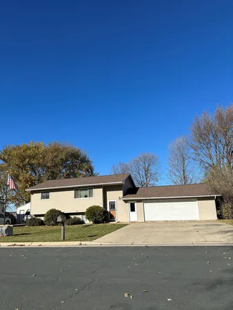 $265,000 | 113 East Fairview Street, Spring Valley, MN 55975