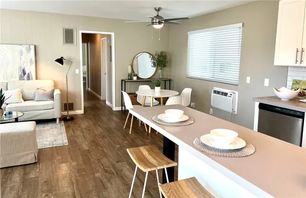 $2,895 | 120 South Roosevelt Avenue, Unit 9, Pasadena, CA 91107